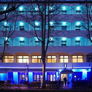 hotel-le-vele-cesenatico.emilia-romagnahotels.net/