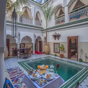  Riad Oasis Du Desert Boutique & Maroc